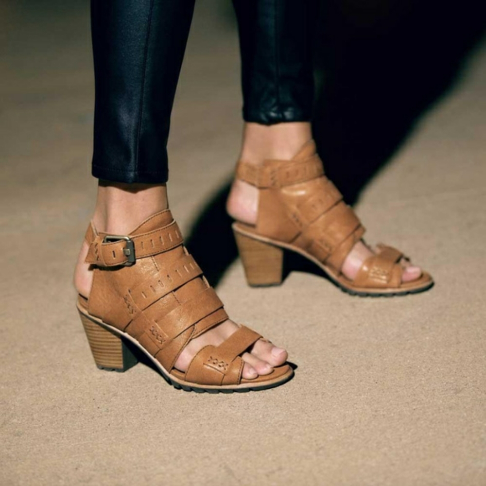 NEW Sorel Nadia buckle bootie